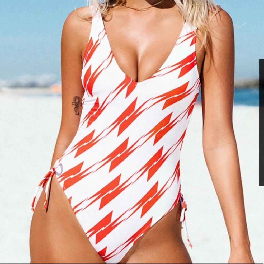 NWB CUPSHE THUNDERBOLT ONE PIECE SWIMSUIT